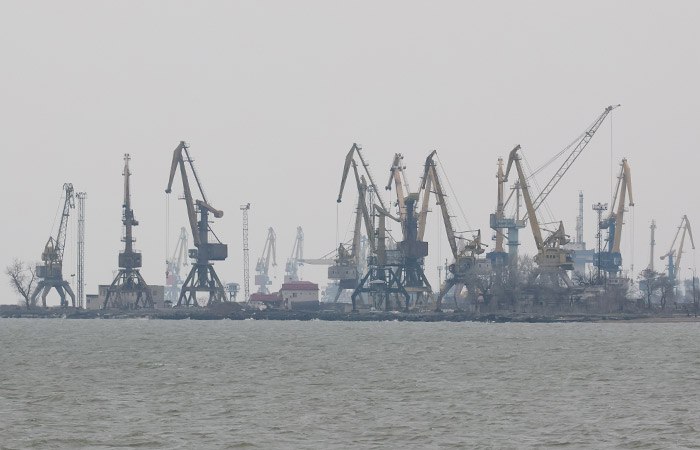 Минтранс РФ ждет грузооборот морских портов РФ на уровне прошлого года но не исключает снижения показателя из за падения перевалки угля сообщил журналистам замглавы ведомства Александр Пошивай в кулуарах ВЭФ 2025 Мы либо останемся в рамках прежнего года ИФ либо у нас будет небольшое снижение за счет того что с углем есть некоторое падение