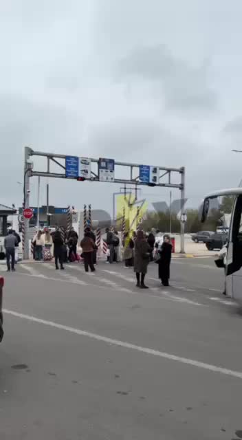 Сбой в работе таможни создал пробки на границе Украины перед концертом Светланы Лободы