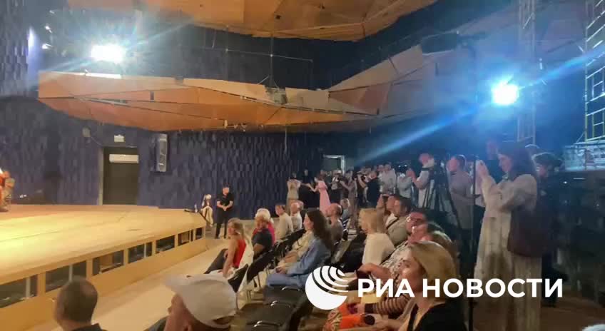 Первая акустическая репетиция в концертном центре 'Сириус' прошла под руководством Валерия Гергиева