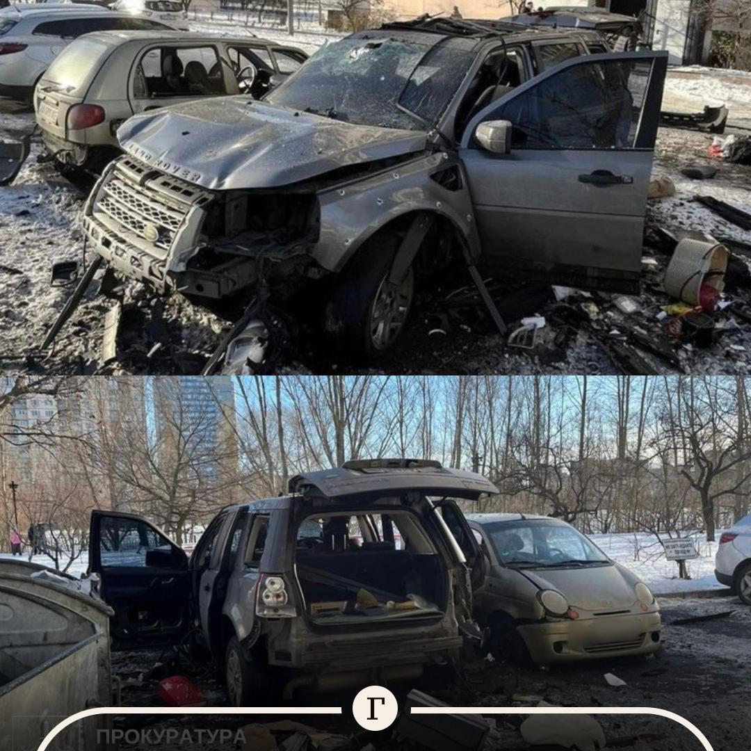 В Киеве подорвали внедорожник военнослужащего ВСУ Взрыв произошел когда военный открыл багажник мужчину ранило осколками Никто кроме него не получил травм Сведений о личности пострадавшего на данный момент нет Взрыв квалифицирован как теракт сообщили в городской прокуратуре Следователи Службы безопасности Украины начали досудебное расследование Читайте Газету Ru в MAX