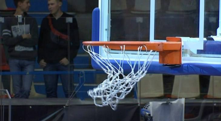 Пермский БК Парма уступил Локо в первом матче домашней серии В рамках регулярного чемпионата ВТБ пермский БК Бетсити Парма проиграла Локомотиву Кубань со счётом 81 88 Игра на УДС Молот прошла в напряжённой и упорной борьбе отмечает пресс служба спортивной команды Лучшим игроком матча стал Глеб Фирсов набравший 33 очка и оформивший 12 подборов Террелл Картер добавил 17 очков и 2 подбора Виктор Сандерс 12 очков и 2 передачи Следующий матч Пармы состоится 22 февраля против питерского Зенита rbc perm