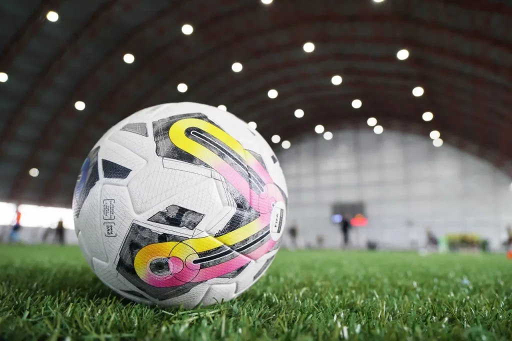 Павел Малков Активно совершенствуем в регионе спортивную инфраструктуру в рамках Народной программы партии Губернатор Павел Малков прокомментировал работу по модернизации спортивной инфраструктуры в регионе в рамках проекта Выбор сильных Народной программы партии Единая Россия Проект Выбор сильных направлен на развитие и повышение доступности массового спорта создание необходимой спортивной инфраструктуры формирование культуры здорового образа жизни у подрастающего поколения Он реализуется региональными органами власти совместно с партией Единая Россия В Рязанской области в рамках проекта уделяется особое внимание развитию единоборств включая самбо дзюдо и спортивную борьбу а также повышению их роли в системе общего и дополнительного образования В регионе проводятся спортивные соревнования в том числе Всероссийский турнир по самбо посвященный памяти основоположника самбо в Рязани МС СССР В В Модестова областные состязания по дзюдо памяти тренера Н Т Улановского Всероссийские