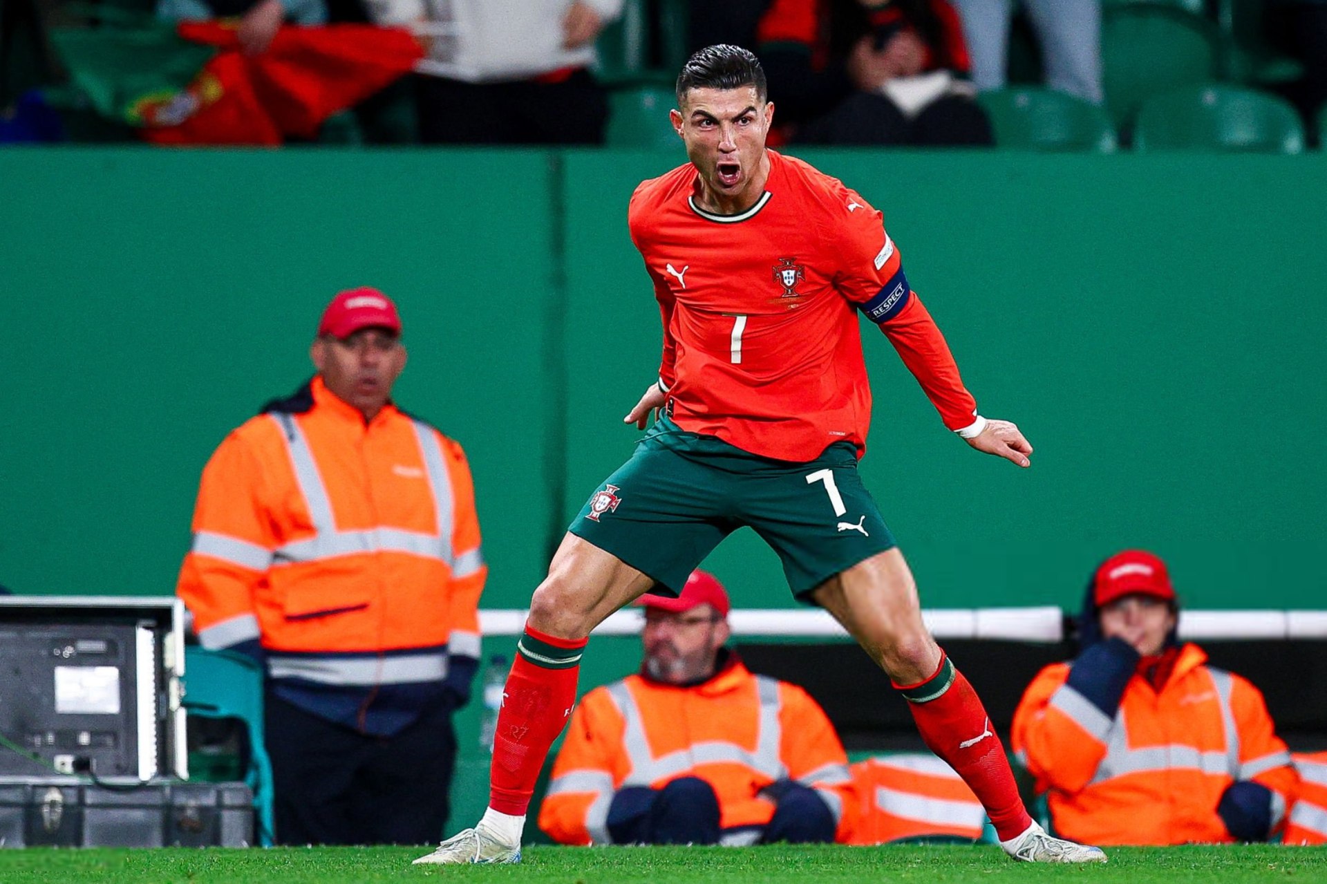 Официально Криштиану Роналду не пропустит первый матч ЧМ 2026 Португалец получил всего одну игру дисквалификации которую уже отбыл во встрече с Арменией поэтому сможет помочь своей сборной на старте мундиаля