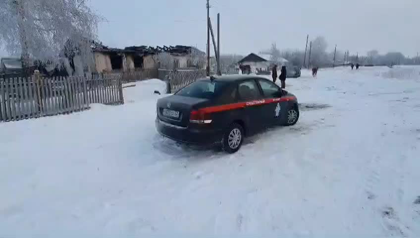 Трагедия в Алтайском крае: на пожаре погибли трое детей