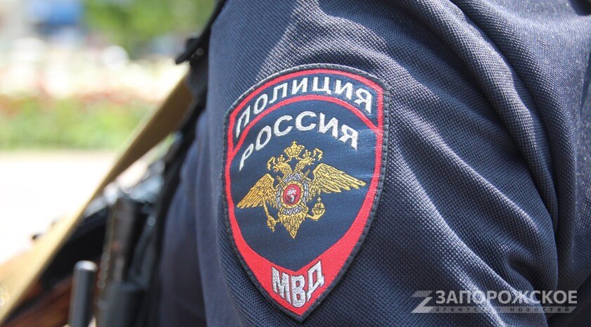 Потеряла бдительность. У жительницы Мелитополя похитили сумку с документами и деньгами Жительница Мелитополя лишилась сумки с документами и деньгами — полиция задержала вора, сообщила пресс-служба Главного управления МВД России по Запорожской области. «В дежурную часть Управления МВД России „Мелитопольское“ поступило заявление о краже от местной жительницы. Женщина рассказала полицейским, что кто-то украл у нее сумку, в которой были документы, дорогостоящий гаджет и наличные средства. Сумма ущерба составила 80 тыс. рублей», — пояснили в ведомстве. , VK и ОК и читайте новости на нашем сайте