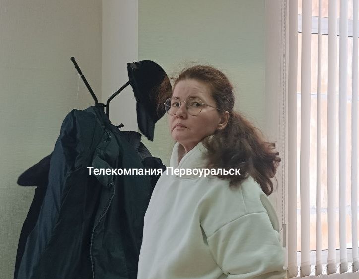 Сегодня в первоуральском городском суде вынесли приговор Елене Потаповой По материалам дела она провернула незаконную схему продав автомобиль Range Rover При этом она обманула как лизинговую компанию так и покупателя Приговор 2 5 года колонии общего режима