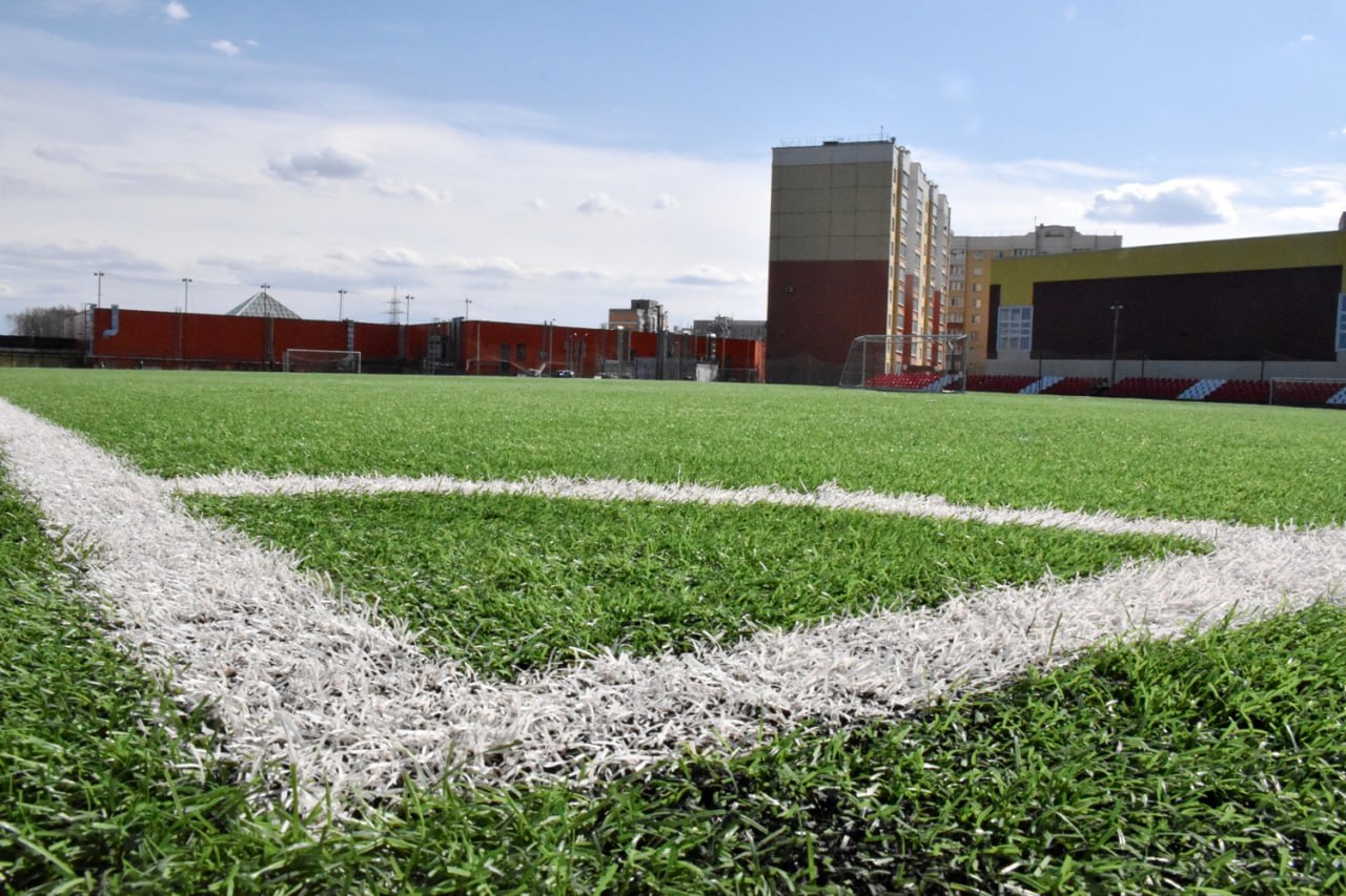 СергейСитников ЕженедельноеСовещание Спортивной школе имени Г А Ярцева присвоен статус регионального центра Российского футбольного союза Решение принято по итогам аттестации на заседании комиссии при президенте РФС Ранее по решению Сергея Ситникова школа стала областной увеличено ее финансирование создан интернат для талантливых ребят из разных муниципальных образований региона Сергей Ситников отметил что новый статус в том числе дает возможность школе привлекать юных футболистов из других регионов Приоритетность при отборе должна сохраняться за талантливыми ребятами из Костромской области