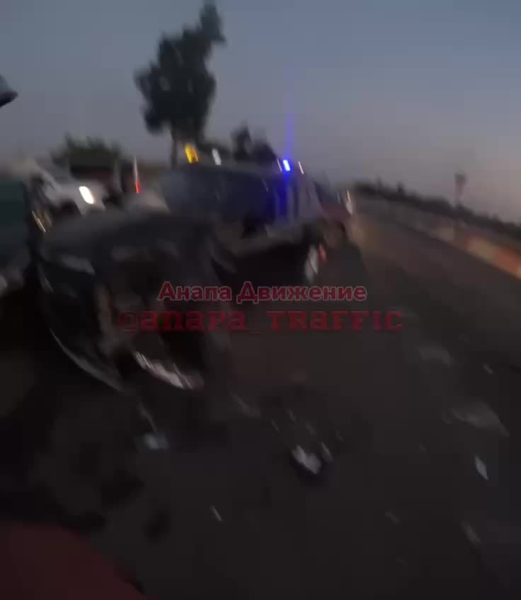 ДТП с четырьмя автомобилями в Анапе: пострадали два человека