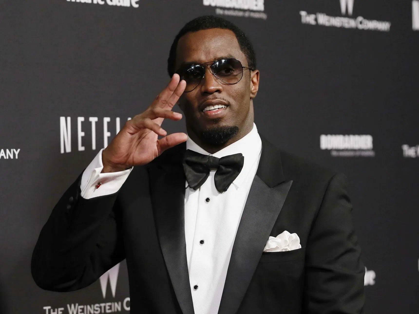 Прокуратура потребовала для P Diddy наказание в виде не менее 135 месяцев тюремного заключения и штрафа в размере 500 тысяч долларов по делу о сексуальных преступлениях Об этом сообщает Reuters со ссылкой на материалы суда Ожидается что вердикт огласит федеральный судья Арун Субраманян 3 октября Напомним в сентябре 2024 года рэпера задержали по обвинениям в торговле людьми для сексуальной эксплуатации организации преступного сговора и содействии проституции КК