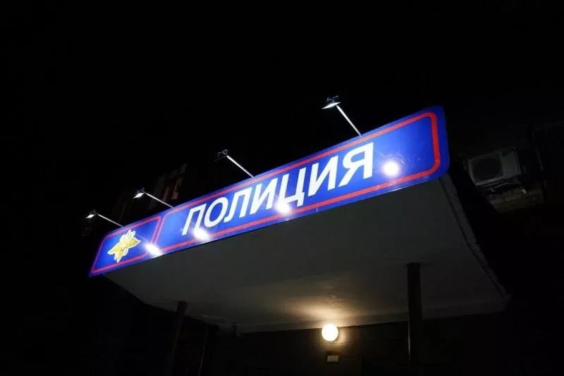 В Челябинске задержали пьяного угонщика «Киа Рио» Инцидент произошёл после обращения местной жительницы, сообщившей об исчезновении припаркованной у дома «Киа Рио». Уголовный розыск быстро установил маршрут движения машины, и наряды ГИБДД перехватили её на выезде из Челябинска. За рулём оказался 26-летний мужчина в состоянии алкогольного опьянения. ПОДРОБНЕЕ URALPRESS.RU