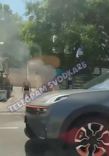 Во Владивостоке на Партизанском проспекте сгорел мотоцикл