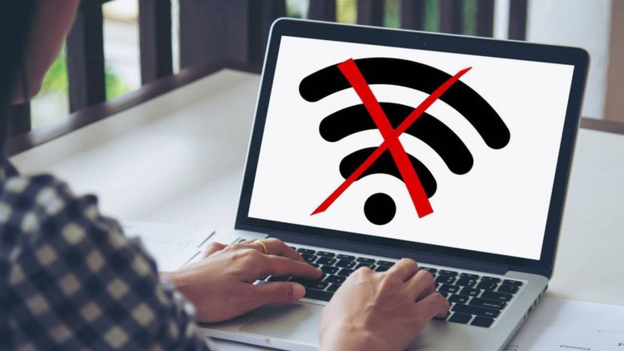 Жители Крымска сообщают, о сбоях в работе мобильного интернета. У вас работает? НАШИ НОВОСТИ ПОДПИСАТЬСЯ