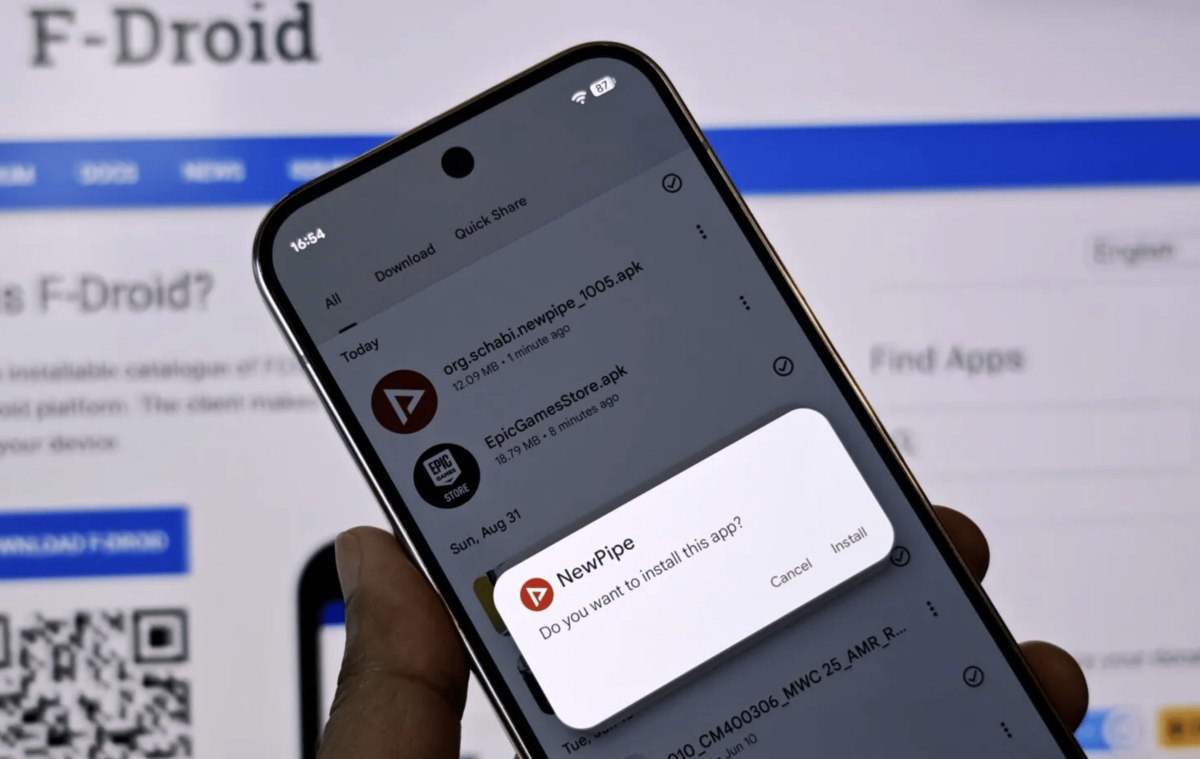 Google решила сохранить возможность установки приложения от непроверенных разработчиков для опытных пользователей Android которые использую ПО из сторонних источников и принимают риски безопасности В августе 2025 года компания рассказала о планах запретить установку таких программ vc ru services 2335965