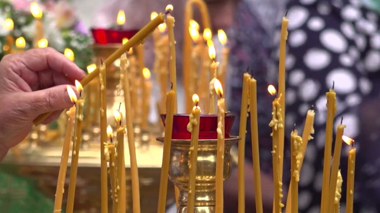 Брянцам напомнили о традициях и запретах Рождества Христова   guberniya tv religiya 325212 Праздничная дата объединяет церковные обычаи и народные поверья сохранившиеся на протяжении веков Многие из них связаны с семейными встречами образом жизни и отношением к окружающим ƃℾ подписаться прислать новость