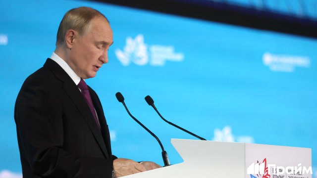 Экономика России безусловно развивается устойчиво, заявил Путин  Он отметил, что рост ВВП по итогам текущего года, скорее всего, превысит результаты прошлого.  #экономика #Россия