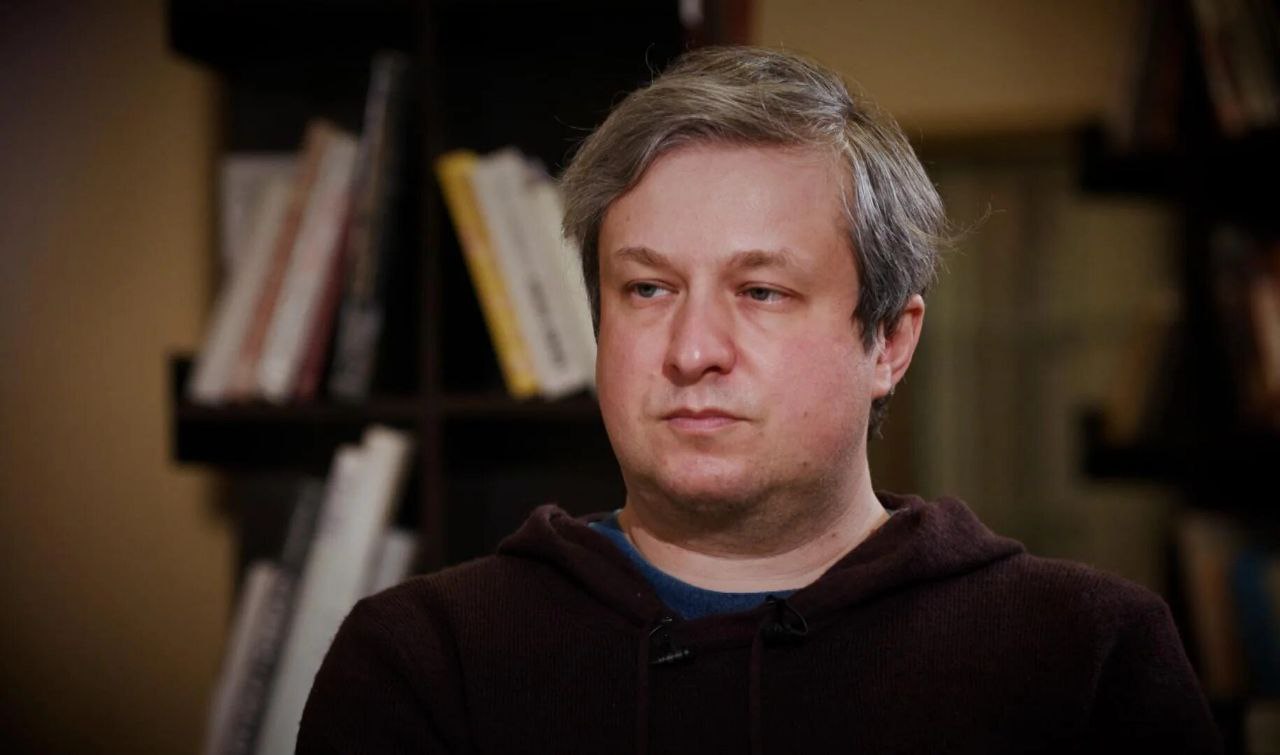Российский кинокритик и его семья получили гражданство Молдовы Кинокритик Антон Долин его жена и двое сыновей стали гражданами Республики Молдова Им предоставили гражданство в порядке исключения по указу президента Майи Санду Информация опубликована в Официальном Мониторе и подтверждена Администрацией президента Подпишись на Moldova Liberă