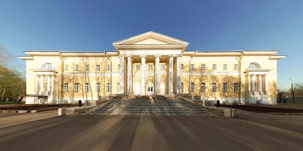Главное здание Павловской больницы в Москве, спроектированное Матвеем Казаковым в начале XIX века, отреставрируют и превратят в волонтерский центр.  Как сообщил мэр города Сергей Собянин, на пяти тысячах квадратных метров разместятся коворкинги, переговорные, арт-мастерские, студии, лектории, библиотека, кафе и даже кинозал. Центр станет флагманской площадкой для волонтерских инициатив столицы.       «Большой Город»