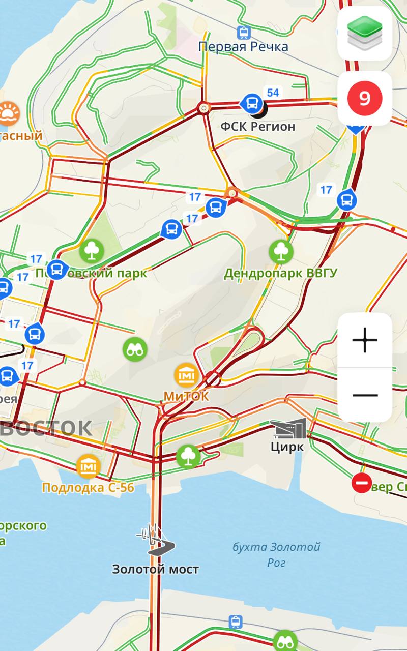 Пробки в городе 9 баллов Ещё не оправившиеся от утреннего транспортного коллапса водители встали в вечерние пробки Затруднённое движение наблюдается на всех популярных транспортных развязках города vmfareast