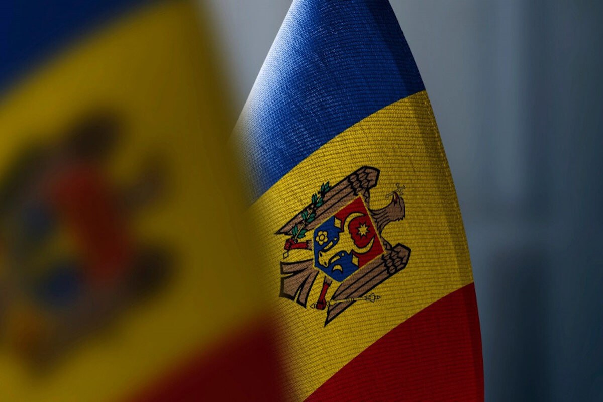 Молдова ставит точку в членстве в СНГ Страна начала процедуру полного выхода из СНГ Об этом сообщил министр иностранных дел Михай Попшой По его словам власти планируют денонсировать три ключевых соглашения на которых основано членство страны в Содружестве После этого Молдова официально и юридически перестанет быть членом СНГ Министр отметил что фактически участие уже было приостановлено ранее но формально страна всё ещё числилась в организации Документы о выходе направят в парламент в начале новой сессии Власти ожидают что все процедуры будут завершены в ближайшие месяцы