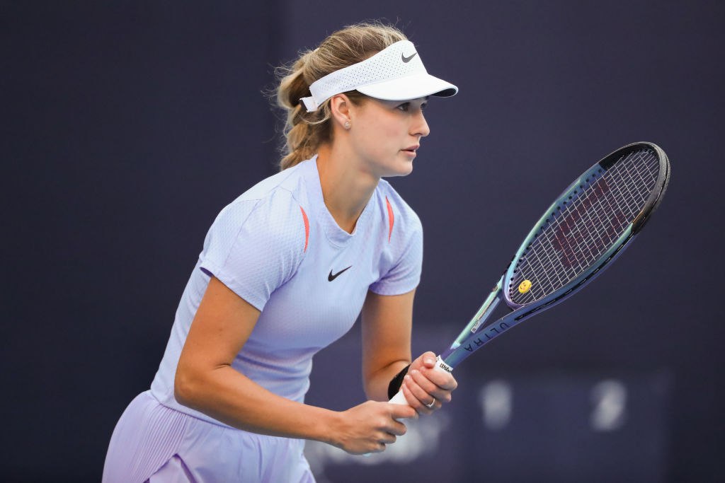 Анна Калинская вышла в полуфинал турнира WTA 250 в Сингапуре  Она обыграла представительницу Таиланда Маначаю Савангкаев со счётом 6:3, 4:6, 6:0, а дальше встретится с американкой Энн Ли.       VCG/Getty Images