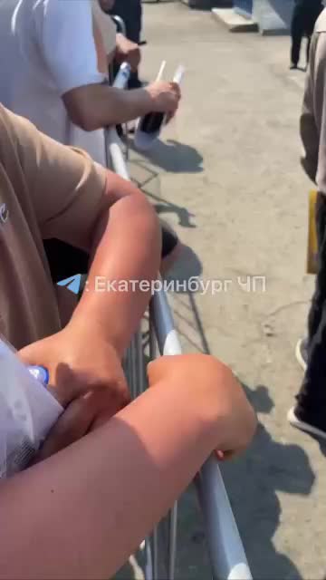 Очередь мигрантов в Екатеринбурге: новые проблемы у миграционного центра