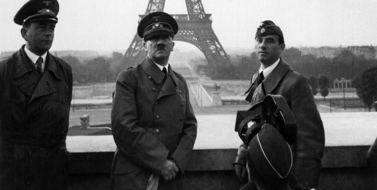 Гитлер отправил бы себя в газовые камеры ученые провели новый анализ ДНК фюрера Новый анализ ДНК Адольфа Гитлера обнаружил скрытое генетическое заболевание которое могло негативно повлиять на развитие его половых органов Ученые считают что у немецкого диктатора был синдром Кальмана Подробнее читайте в нашей рубрике Фокус Наука