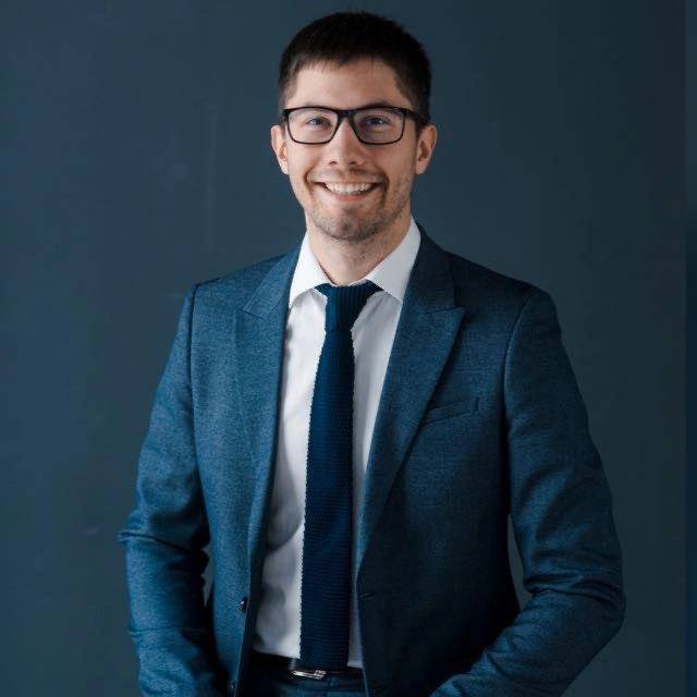 Бывший кондитер Александр Воробьев возглавил областной комитет по делам молодежи Мужчина занял место ушедшей в облспорткомитет Ирины Муравьевой Ранее Воробьев также работал с детскими и молодежными объединениями на областном уровне и входил в руководство движения школьников Фото Общественная палата Волгоградской области Читайте новости Волгограда в МАХ