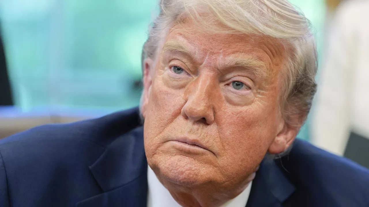 Трамп заявил, что может сказать, кто взорвал трубопроводы "Северный поток", отверг утверждения об ответственности за это РФ Анонсированное Россией перемирие в мае - это многое, если учитывать то, с чего пришлось начать по урегулированию конфликта на Украине — Трамп Трамп заявил, что обе стороны конфликта на Украине нацелены достичь его урегулирования Падение цен на нефть усиливает давление на Россию и повышает шансы на заключение соглашения, которое положит конец конфликту на Украине, заявил Трамп Читать далее #GAZP