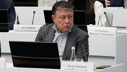 Суд оставил гендиректора Башспирта в СИЗО после рассмотрения апелляции Как сообщили UTV в Верховном суде Раиф Абдрахимов пробудет в следственном изоляторе до 23 ноября Напомним он обвиняется в злоупотреблении должностными полномочиями из корыстной или личной заинтересованности Подписывайтесь на utvufa