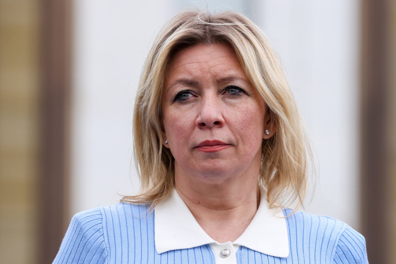В МИДе РФ прокомментировали заявление Владимира Зеленского По мнению официального представителя ведомства, в офисе украинского лидера «плохо прочитали стенограмму». Путин чётко сказал, что сначала переговоры о первопричинах, а там и о перемирии можно будет поговорить, — подчеркнула Мария Захарова. Подпишись на «Говорит Москва»