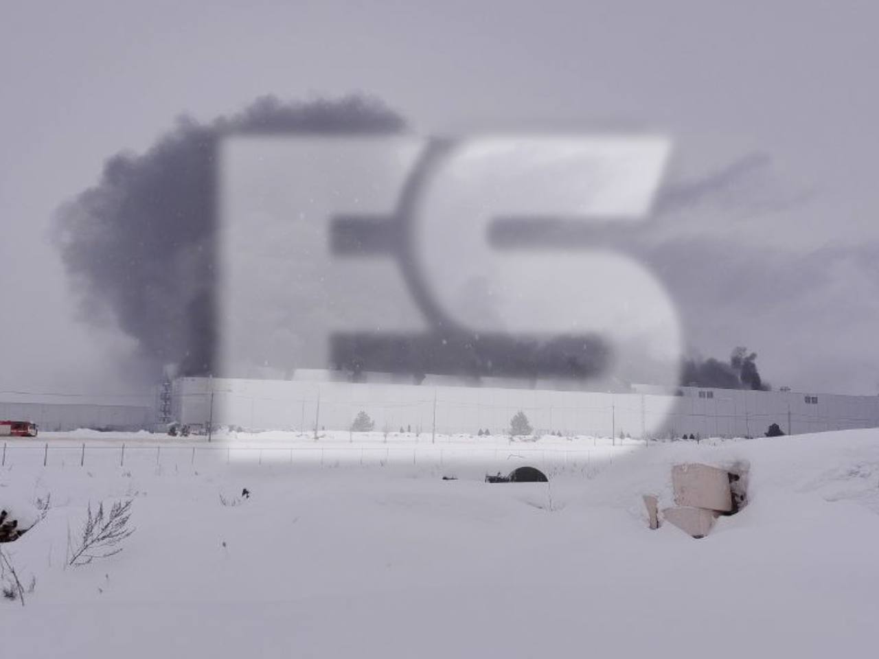 Пожар на калужском заводе АГР бывшее предприятие Volkswagen По нашей информации загорелся пенопласт Спасатели на месте Наш канал в MAX