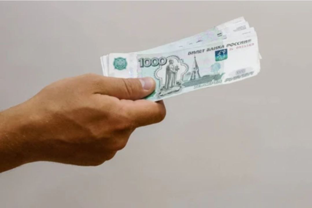 ⏰ В Бузулуке родители 12 подростков заплатят штраф за ночные похождения детей Рейд во время комендантского часа провели полицейские. Они изучили 120 различных локаций. Сейчас несовершеннолетним не разрешено быть на улице с 23:00 до 06:00. С 1 октября по 30 апреля запрет начинает действовать уже с 22:00. В отношении родителей всех 12 подростков составлены административные протоколы.