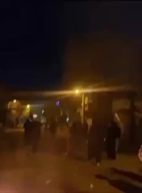 Иран вводит ежемесячные выплаты гражданам для борьбы с инфляцией на фоне протестов