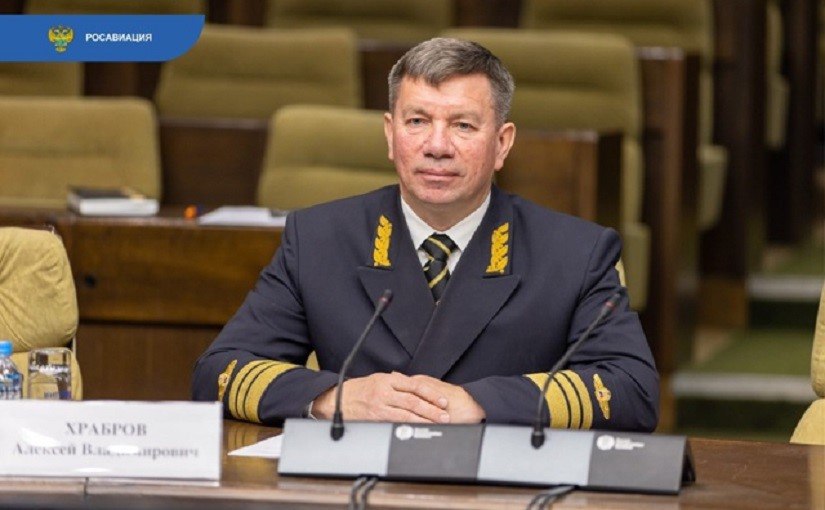 Храбров уходит с поста гендиректора Камчатского авиапредприятия В краевом Минтрансе назвали фамилию нового руководителя С 10 ноября новым генеральным директором предприятия будет назначен Дмитрий Черных Действующий руководитель Алексей Храбров покидает должность в связи с переходом на новую работу Подробности по ссылке   kamtime ru article 9badf634 800e 4728 a1ce 25b879d52814