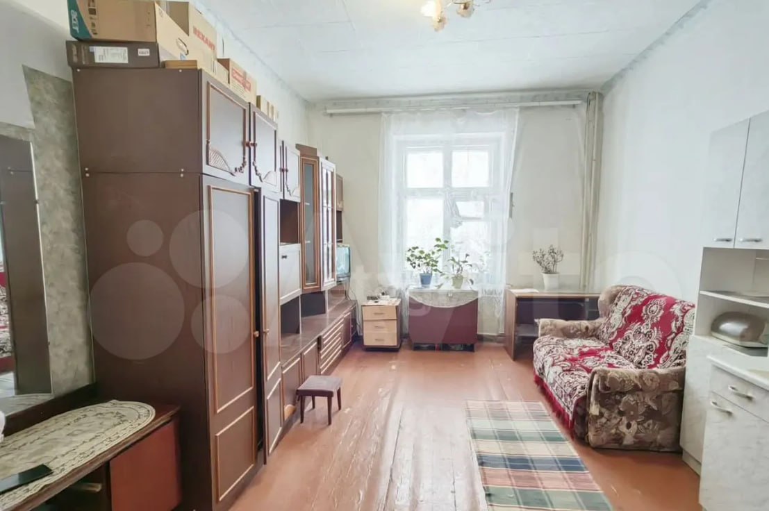 По рекордно низким ценам распродают жилье в центре города пермяки Владельцы недвижимости выставили на продажу комнаты, в которых квадратный метр стоит от 47 тысяч рублей. Такие дома находятся рядом с набережной Камы, Разгуляем и оперным театром. Для сравнения, в среднем по городу «квадрат» продают за 115,2 тысячи рублей. Какое жилье отдают почти даром — в материале URA.RU. : Авито Подписаться Дать «буст»