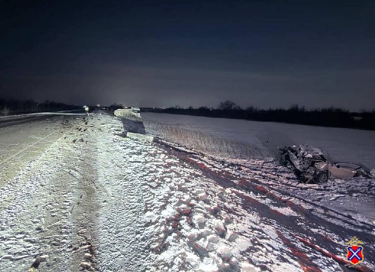 В ДТП на трассе Москва Волгоград погиб человек Смертельная авария произошла 4 февраля в 4 часа утра Водитель Mitsubishi выехал на встречку и столкнулся с большегрузом FAW Водитель легковушки получил несовместимые с жизнью травмы и скончался на месте до приезда скорой Оставайтесь на связи с V1 RU в нашем MAX