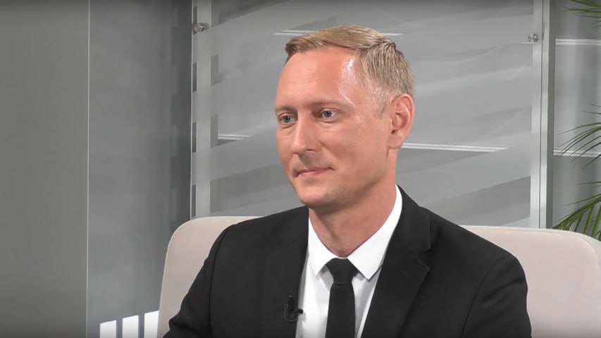 Илья Васильев покинул пост министра сельского хозяйства Красноярского края Как сообщают на сайте правительства, губернатор уже подписал такое распоряжение. С 14 июля Илья Васильев уходит в отставку по собственному желанию. Временно исполнять обязанности руководителя министерства будет первый заместитель Лариса Белецкая.