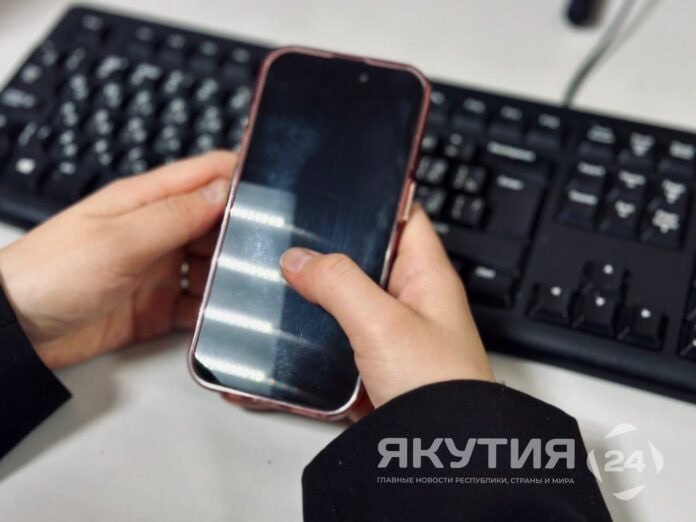 Мошенники стали использовать новый способ сбора данных россиян Мошенники собирают данные и контакты россиян на фейковых сайтах по продаже билетов на новогодние представления под предлогом обратной связи Подробнее читайте по ссылке Фото Виктория Аммосова Якутия 24 yk24 ru в MAX Telegram ВК VK Видео