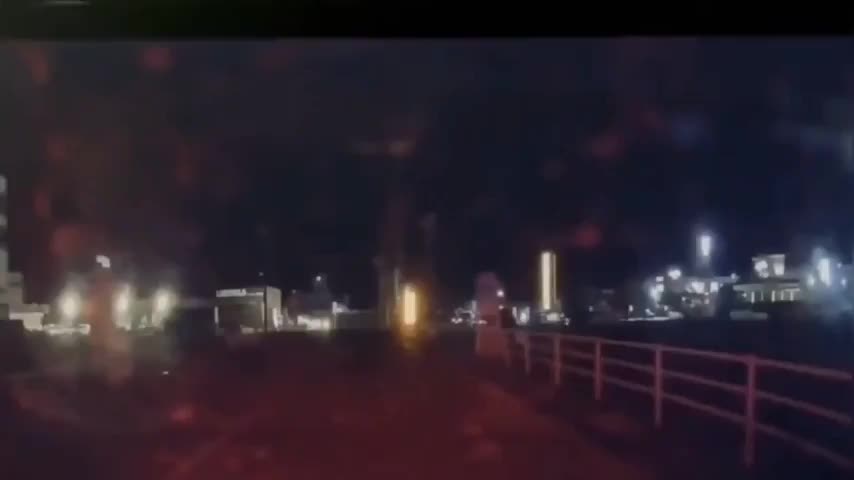 Японцы стали свидетелями падения огненного шара в небе