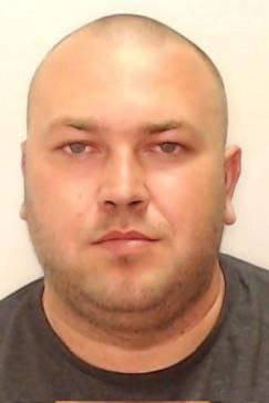 Следователи обращаются к потерпевшим от действий мужчины В производстве следователей первого управления по расследованию особо важных дел ГСУ СК России по городу Санкт Петербургу расследуется уголовное дело в отношении мужчины по факту убийства малолетнего Как ранее сообщалось 30 января текущего года обвиняемый посадил в свой автомобиль 9 летнего мальчика Затем фигурант напал на ребенка и нанес телесные повреждения в результате которых потерпевший скончался Далее фигурант попытался скрыть преступление сбросив тело ребенка в водоем в Ломоносовском районе В дальнейшем злоумышленник был оперативно задержан Ему избрана мера пресечения в виде заключения под стражу  ГСУ СК России по городу Санкт Петербургу обращается с просьбой в случае если вы обладаете сведениями о совершении обвиняемым иных преступлений или являетесь пострадавшим от противоправных действий обвиняемого обратитесь по телефону 8 812 570 66 71 либо по адресу город Санкт Петербург Московский проспект дом 81 Хочешь знать первым подпишись на Питерский Следком в МАХ