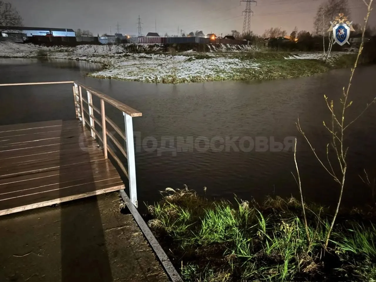 7 летний мальчик утонул в реке в Мытищах Накануне вечером ребенок ушел из дома дошел до Клязьмы и упал с пирса Позднее его нашли без признаков жизни Возбуждено уголовное дело сообщает СК Агентство Москва в Максе