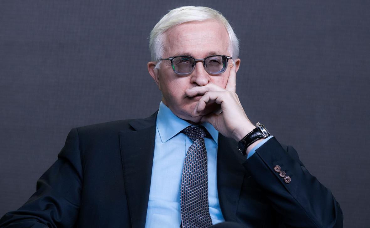 Шохин о ставке ЦБ и замороженных активах Глава РСПП Александр Шохин заявил что для российского бизнеса приемлемой является ключевая ставка в 10 12 а идеальной ниже 10 Он также предложил использовать замороженные в Европе российские активы совместно с США для финансирования проектов на Ближнем Востоке в том числе в секторе Газа Сайт Бот Invest Era