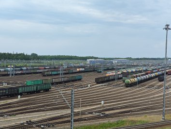 Погрузка на сети РЖД в сентябре 2025 года инфографика экспресс анализ и прогноз По оперативной информации погрузка на сети ОАО Российские железные дороги в сентябре 2025 года составила 91 4 млн тонн что на 3 3 меньше чем за аналогичный период прошлого года Подробнее