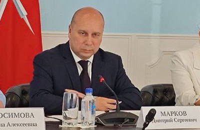 Сфертили в Москву В регионе ищут способы повысить рождаемость Зампред правительства Дмитрий Марков: Если женщина из Тульской области ездит на работу в Москву, ей некогда стать мамой Подробнее