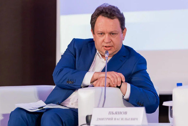 Вес акции ВТБ в индексе как мы надеемся увеличится в декабре 2025 года как минимум в 3 раза первый зампред банка Дмитрий Пьянов в интервью Интерфаксу В бизнес план 2026 года мы закладываем среднюю ключевую ставку 15 Планируемая прибыль на 2026 год 650 млрд руб 60 прибыли корпоративно инвестиционный блок 30 средний и малый бизнес 10 прочие сегменты В оставшиеся месяцы 2025 года будет еще роспуск резервов по заблокированным активам Мы продали почти все гостиницы которые у нас были Бизнес план предусматривает продолжение избавления от непрофиля     smartlab news i 171477 VTBR