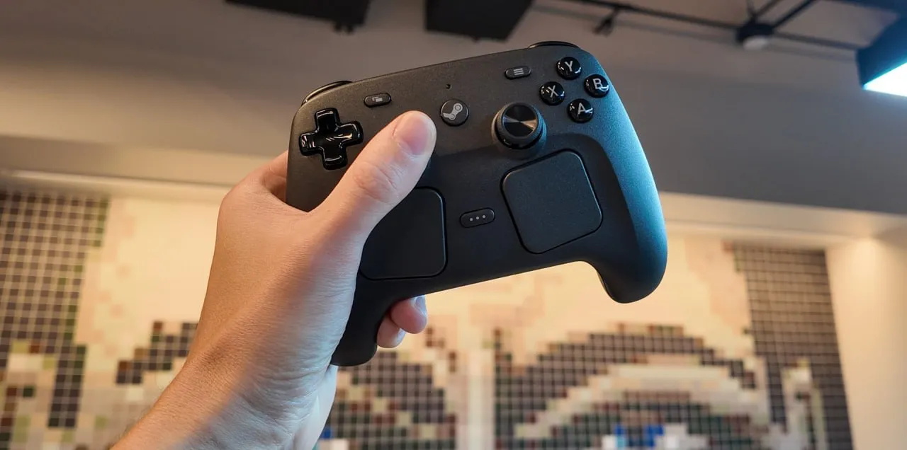 В сети раньше времени появился обзор Steam Controller у которого пока нет даты релиза Автор видео остался доволен устройством и упомянул цену 99 долларов   dtf ru hard 5019420