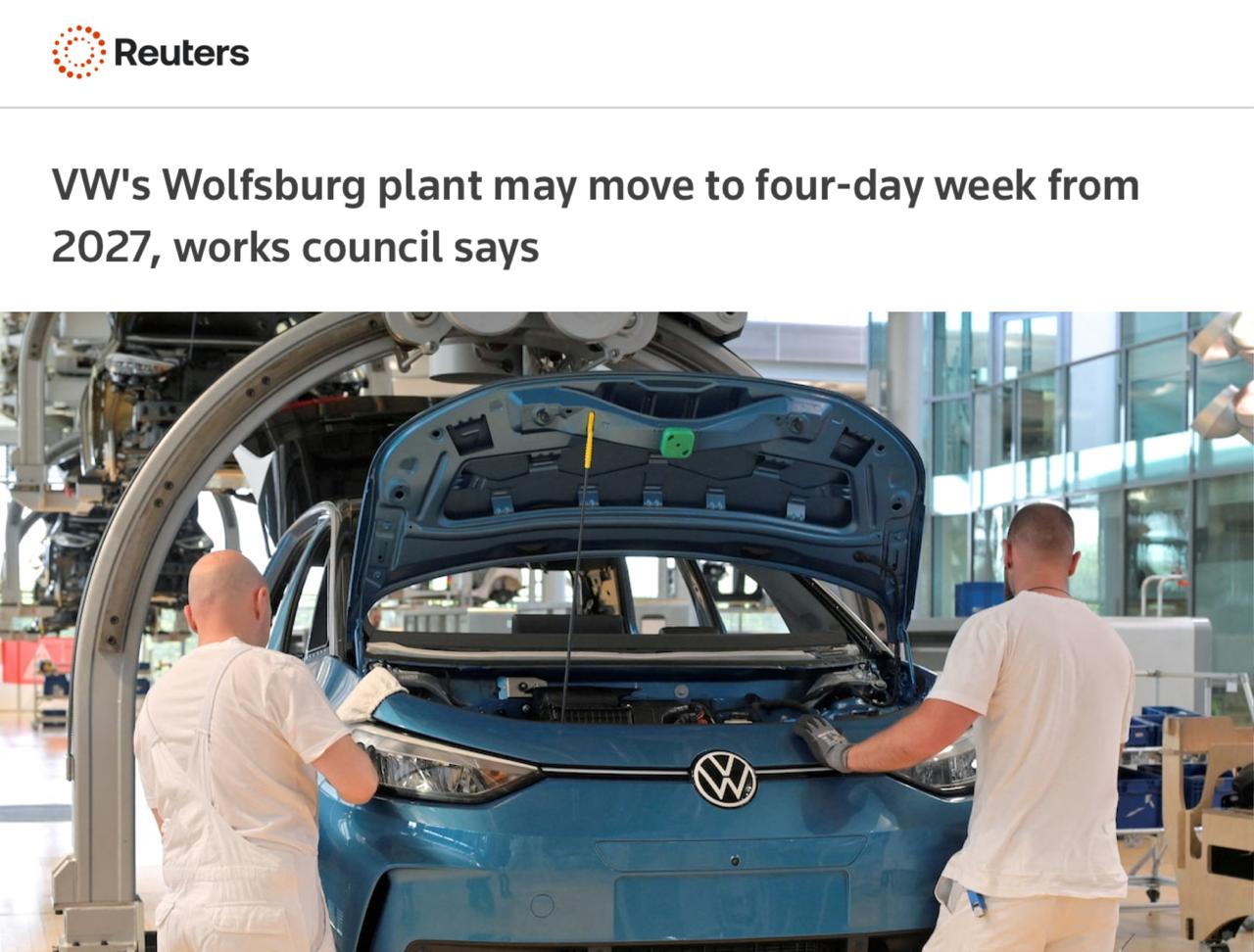 20 000 сотрудников Volkswagen уволили с выплатой до €400,000 ₽36 млн — большинство вышли на досрочную пенсию. А с 2027 года ещё и вводят 4-дневку на главном заводе в Вольфсбурге. увольнение = пенсия, миллионные бонусы и 3-дневные выходные