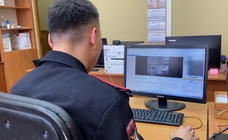 С астраханских водителей в 2025 году собрали 611 585 800 рублей За минувший год фото видео фиксаторы в Астраханской области выявили 594 537 нарушений ПДД Это на 31 тысячу больше 2024 года 389 475 административных нарушений за превышение скорости 92 877 парковок в неположенном месте 41 906 выездов за стоп линию 35 864 раза участники дорожного движения не пристегнулись ремнями безопасности 21 036 проездов на красный свет Общая сумма штрафов выявленных с помощью камер слежения составила 611 585 800 рублей