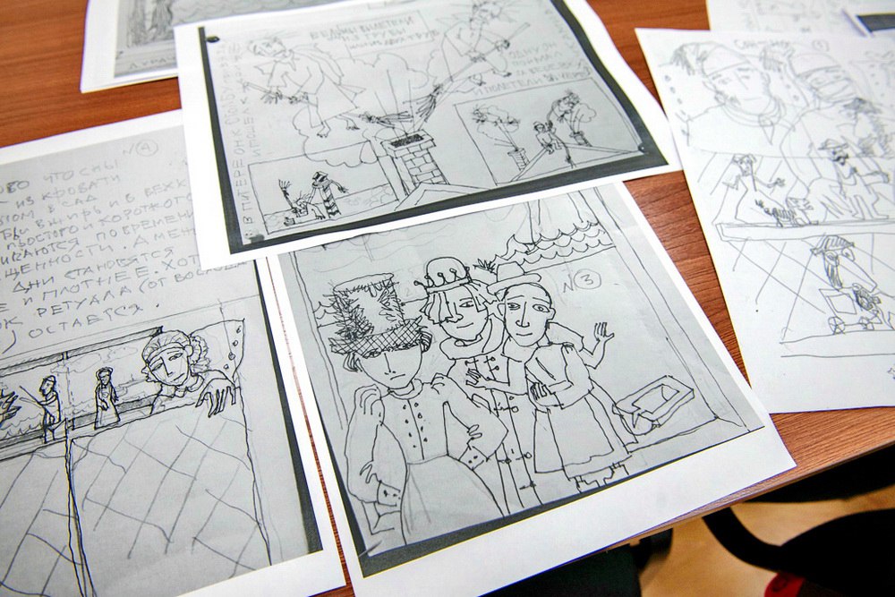 Театр кукол из Владимира приедет на гастроли в Оренбург На сцене Оренбургского областного театра кукол они выступят с 12 по 15 ноября Гости покажут спектакль Сказка о потерянном времени 6 для самых маленьких зрителей А для подростков и взрослых Звонок в прошлое 12 по рассказу Кира Булычева и Белые ночи 16 по мотивам одноименной повести Ф М Достоевского В это же время оренбургские кукольники отправятся во Владимир с тремя постановками Сказка о царе Салтане 6 Небольшая история 12 и Зойкина квартира 16 Гастроли проводятся в рамках федеральной программы Большие гастроли Подпишитесь на канал ЕАН Оренбург