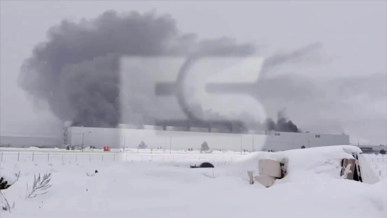 Пожар на заводе АГР в Калуге: задымление и работа спасателей